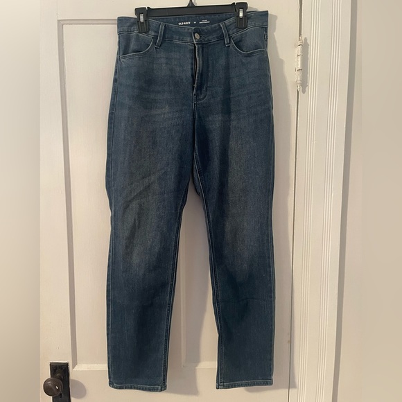 Old Navy Straight Jean - Picture 1 of 3